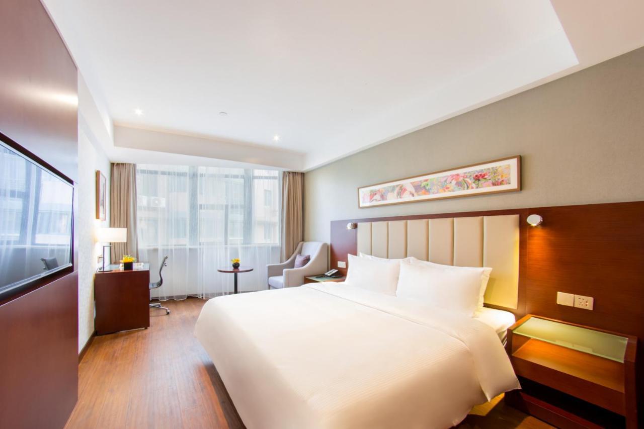 Yitel Hotel Sanghaj Kültér fotó
