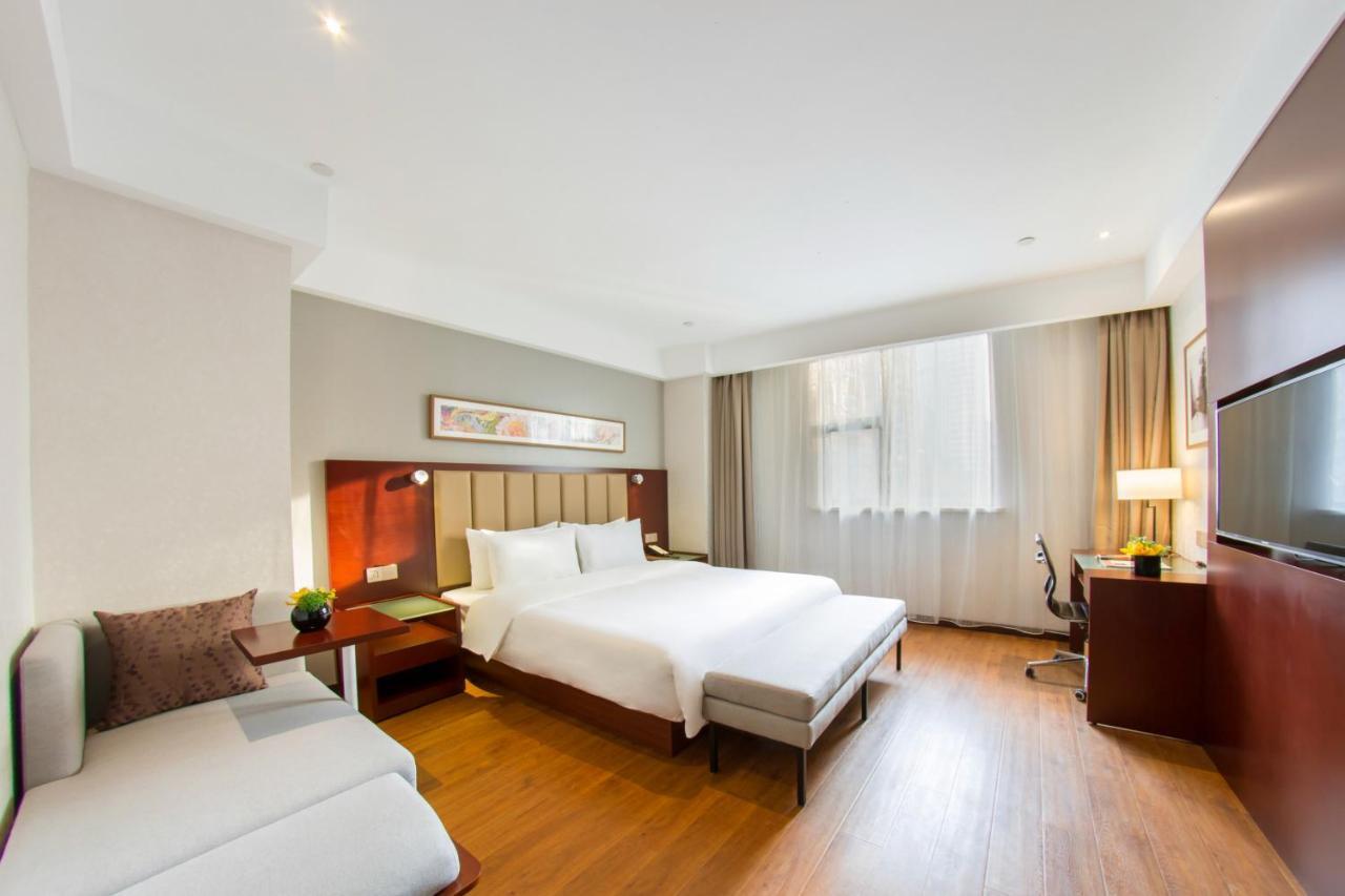 Yitel Hotel Sanghaj Kültér fotó