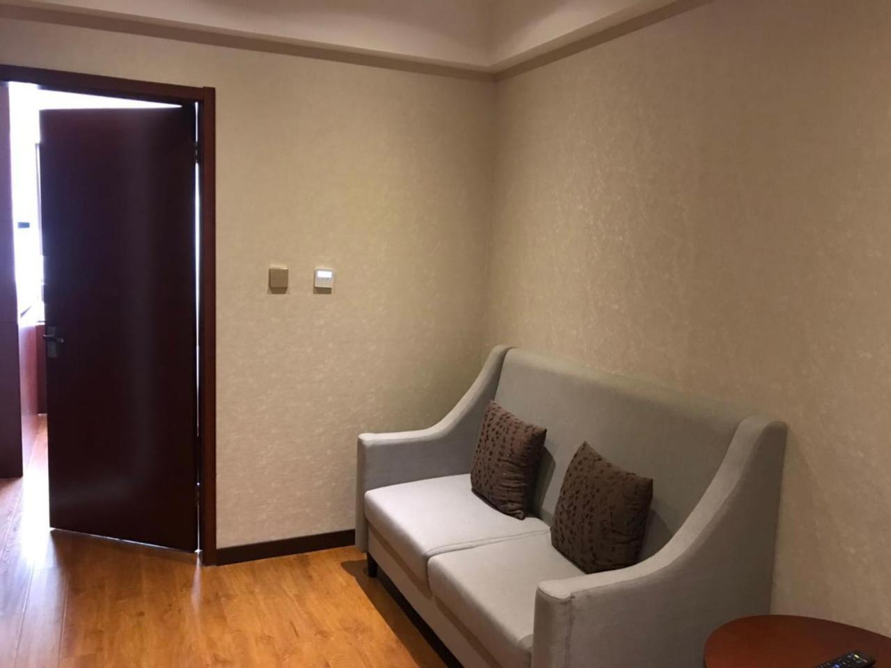 Yitel Hotel Sanghaj Kültér fotó